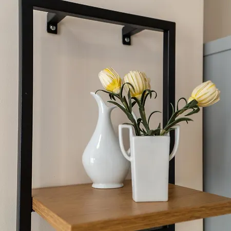 01 Apartment