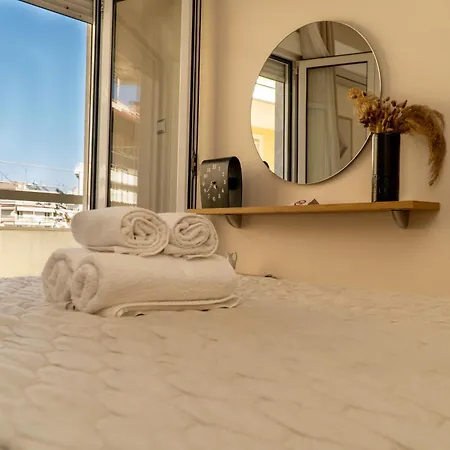 Apartment 01