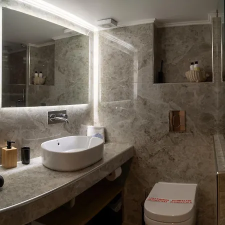 01 Apartment *